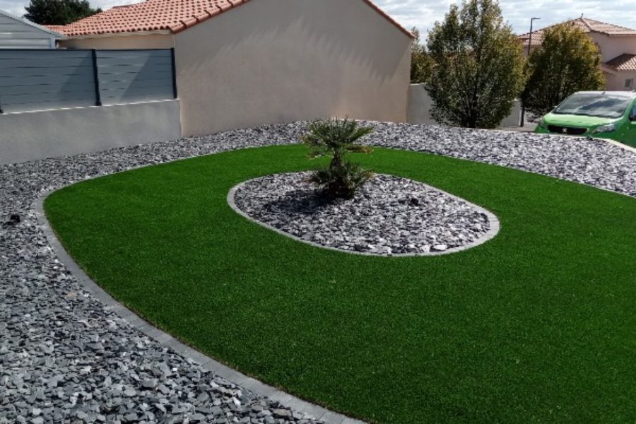 Le gazon synthétique dans votre jardin : bonne ou mauvaise idée ?